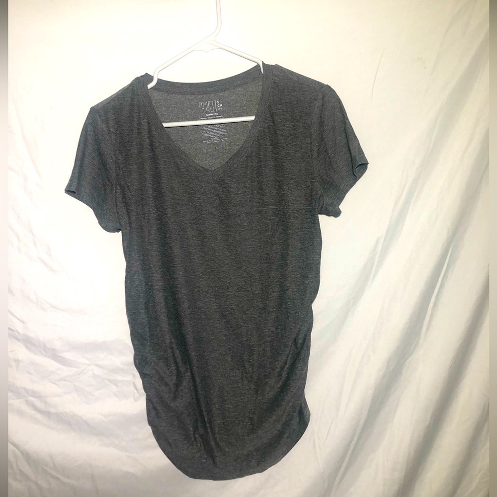 NWOT-Maternity Time&Tru Size S(4-6) Gray Short Sleeve T-Shirt.